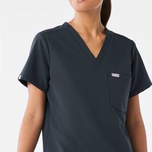 Catarina Dark Harbor one pocket top